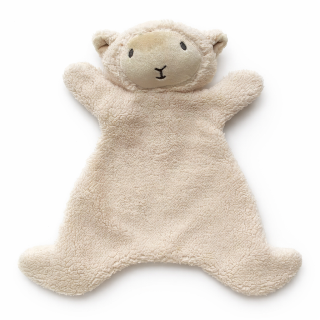 Craquez pour ce doudou mouton écru ultra doux, idéal pour apaiser bébé dès la naissance. Un compagnon tendre et réconfortant à adopter sans hésiter.