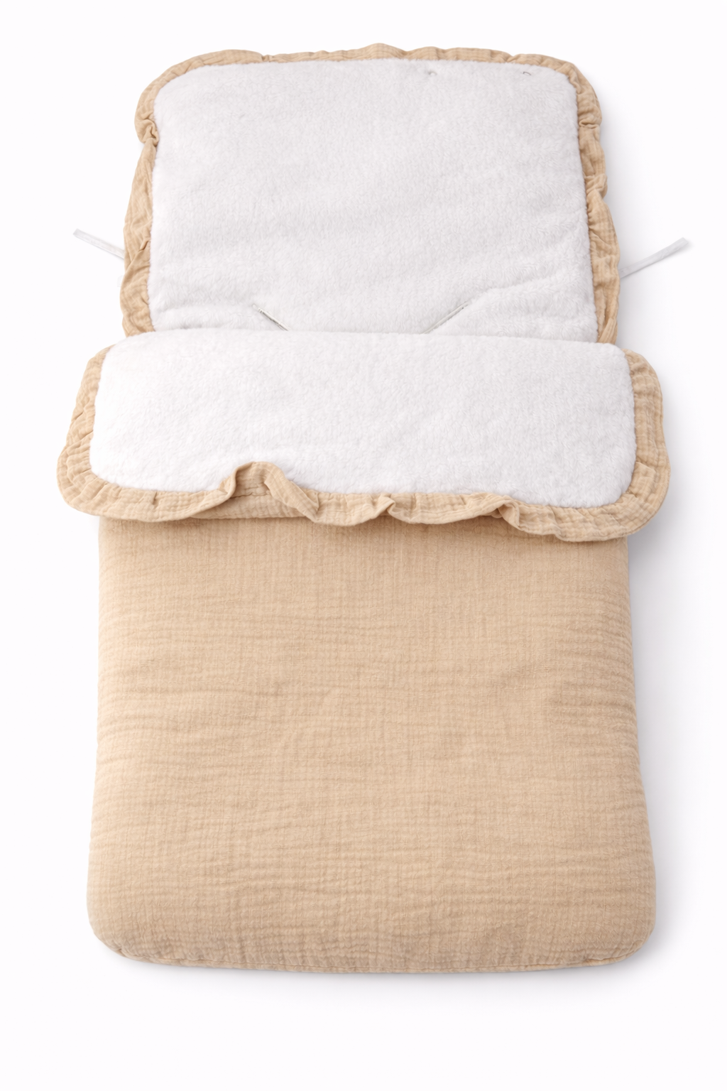 nid d’ange bébé couleur sable beige en gaze de coton avec intérieur doux et chaud
