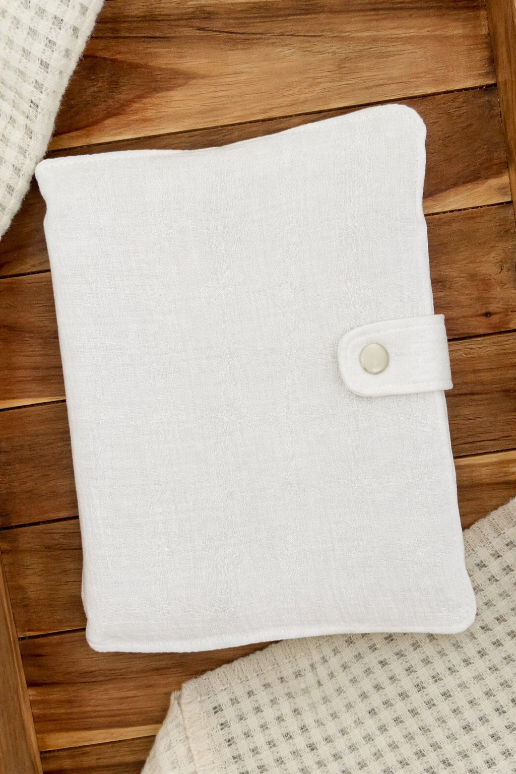 Protège carnet de santé bébé – Douceur et élégance