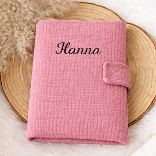 Protège carnet de santé bébé personnalisé – Gaze de coton rose framboise 