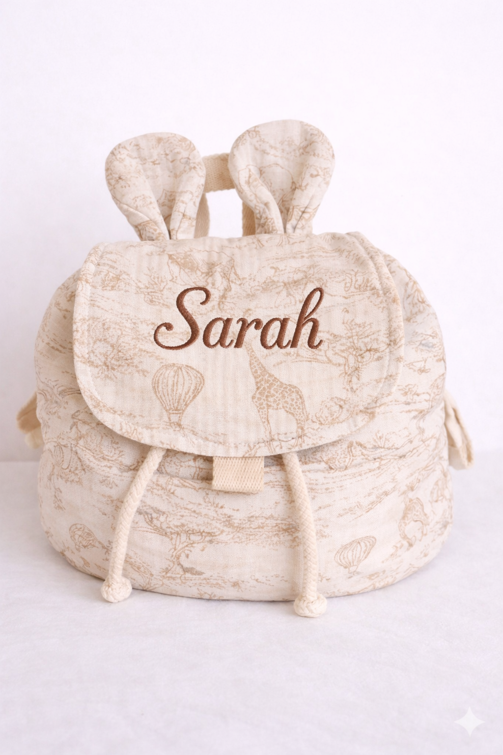 Sac à dos enfant bébé personnalisé prénom savane beige broderie beige 